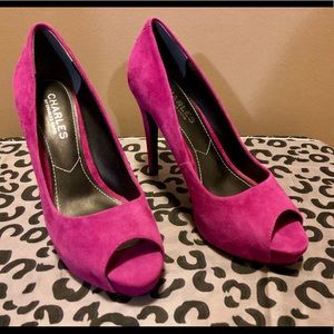 Charles David purple suede Peep toe size 6M